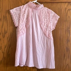 Light pink lace flowy top
